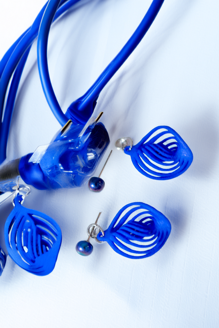 NEBULA Perle – Boucles d’oreilles spiralées 3D et perle d’eau douce