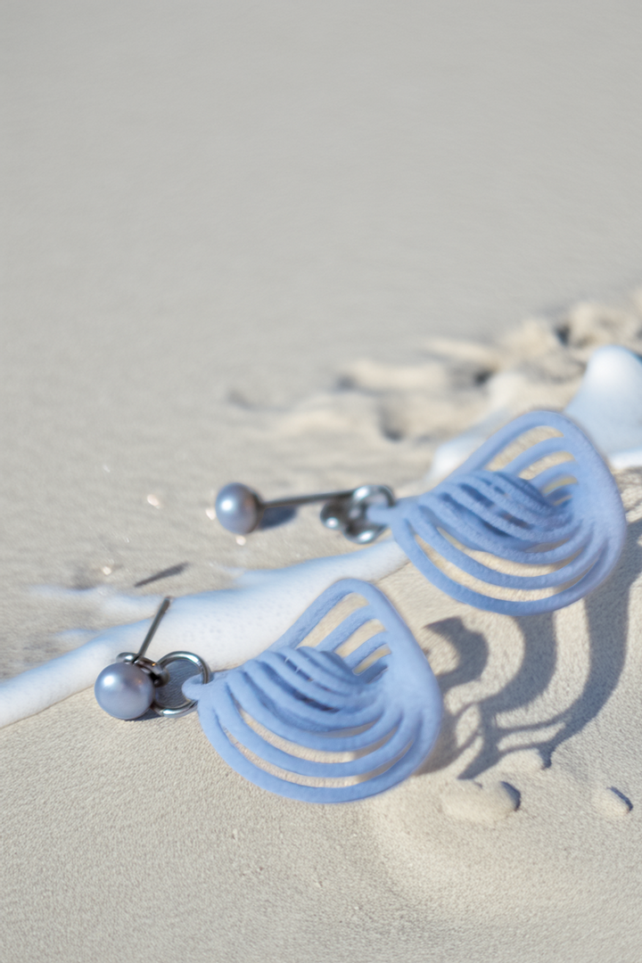 NEBULA Perle – Boucles d’oreilles spiralées 3D et perle d’eau douce