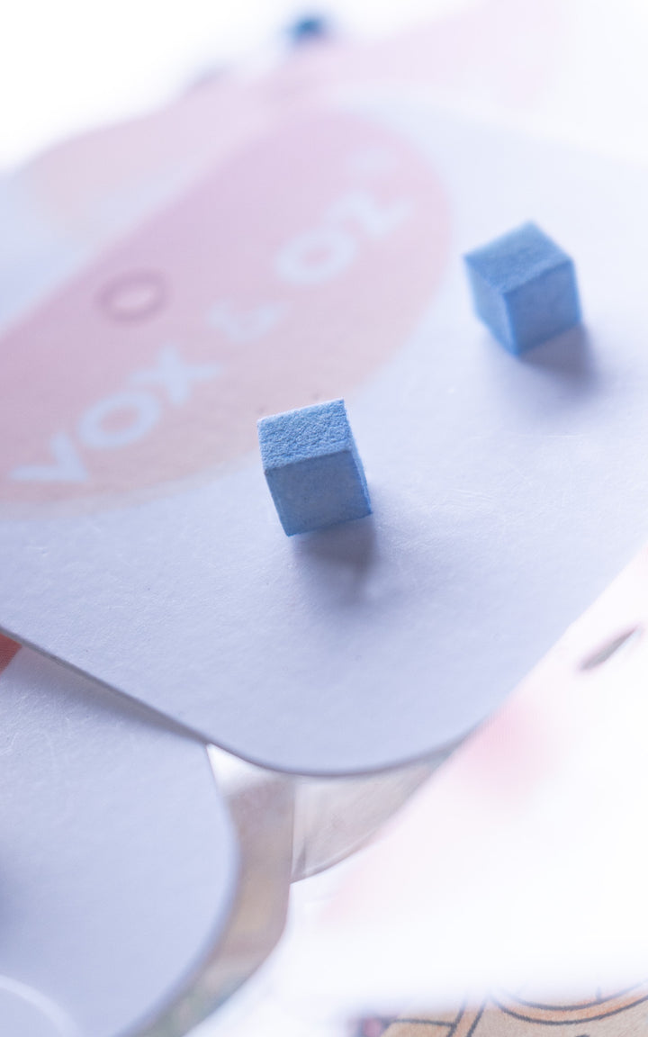 CUBIC – Puces d’oreilles cube en nylon recyclé | Minimalisme 3D