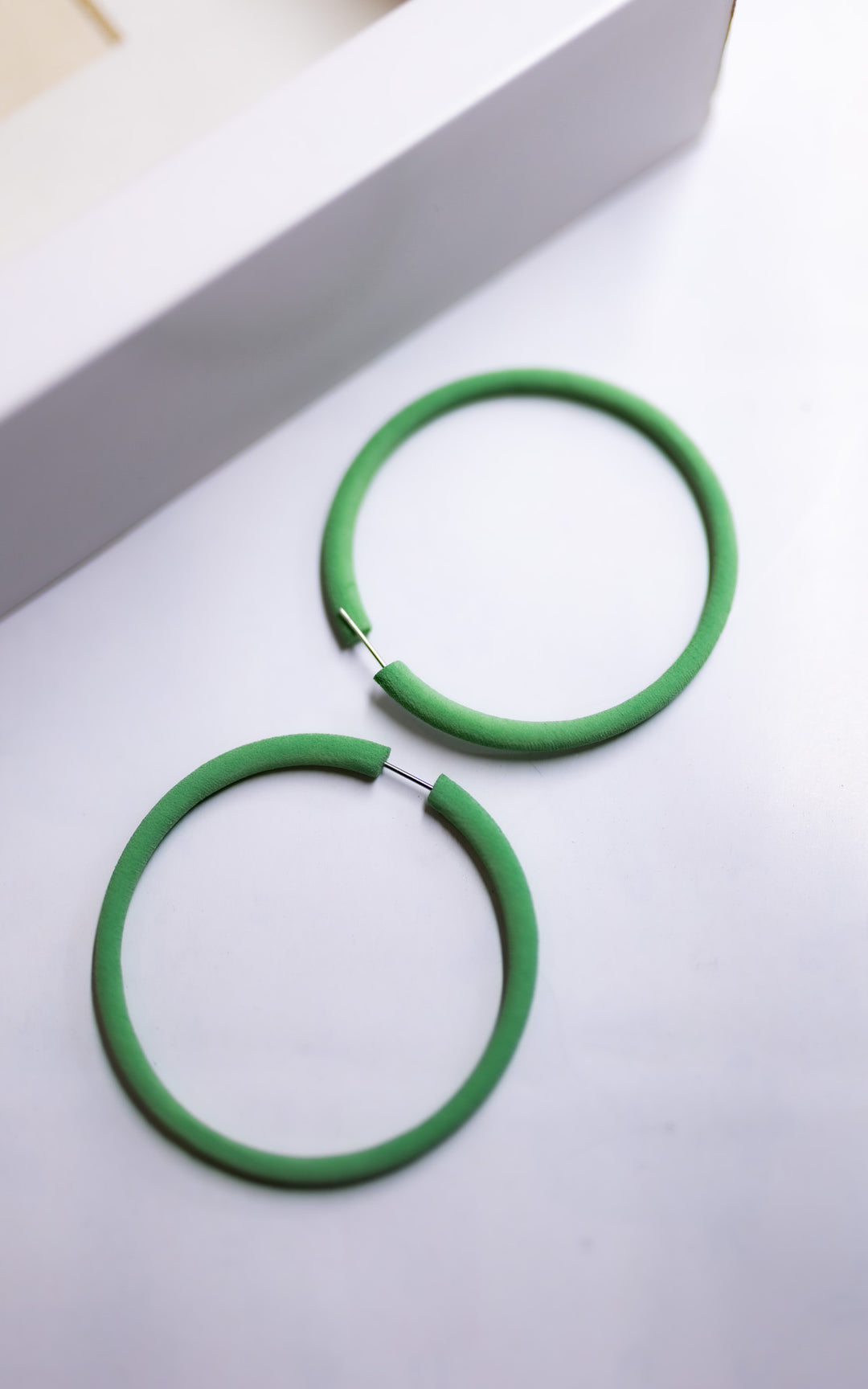 Boucles d’oreilles ultralégères faites au Québec – modèle Atlas vert