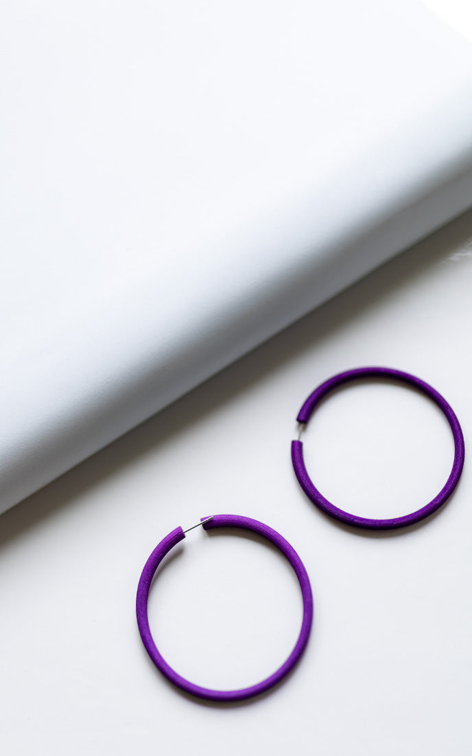 Boucles d’oreilles ultralégères faites au Québec – modèle Atlas mauve