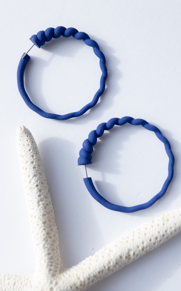 SCOQUILLAGE – Grands anneaux croissants 3D | Colorés & ultralégers (5 cm)