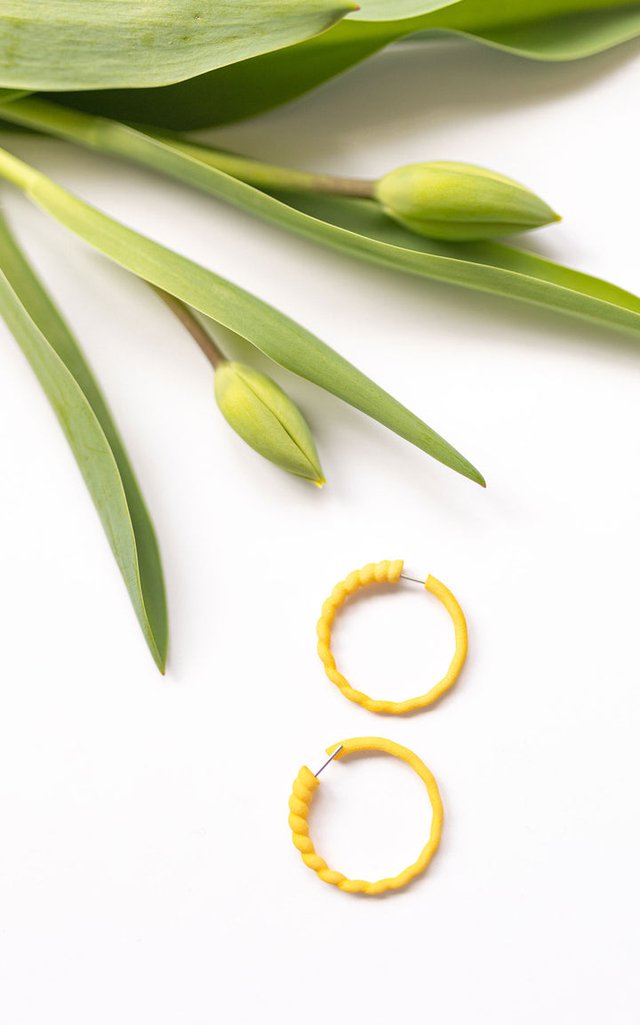 SCOQUILLAGE – Petits anneaux croissants 2,5 cm | Inspirés de la mer