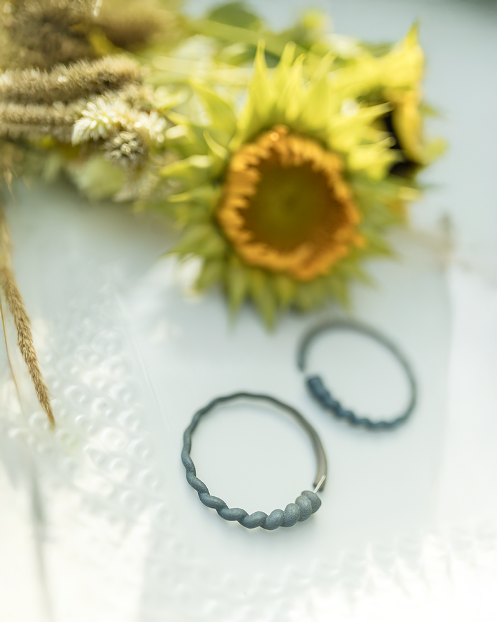 SCOQUILLAGE – Grands anneaux croissants 3D | Colorés & ultralégers (5 cm)