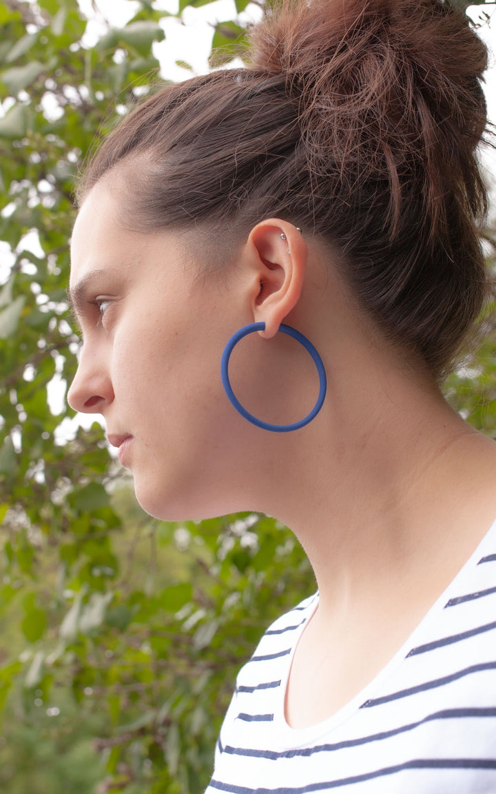 Boucles d’oreilles ultralégères faites au Québec – modèle Atlas bleu 