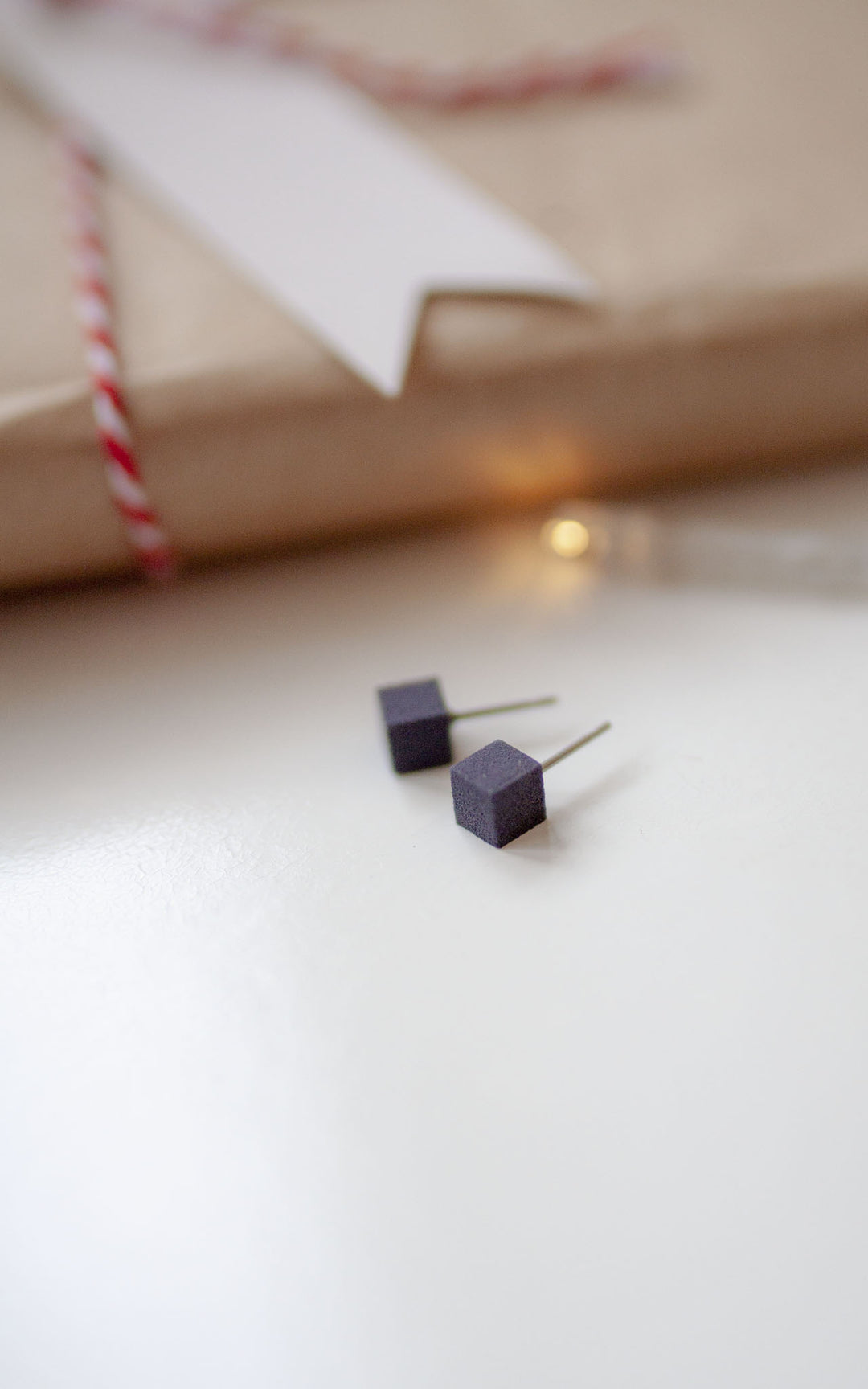 CUBIC – Puces d’oreilles cube en nylon recyclé | Minimalisme 3D